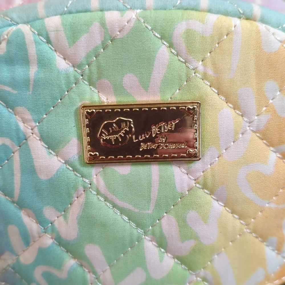 Betsey Johnson luv betsey
